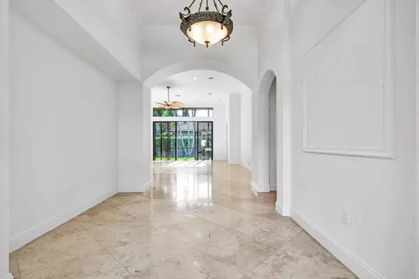 Boynton Beach, FL 33437,11095 Via Siena