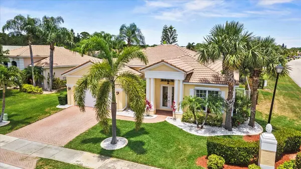 620 SW Long Key CT, Port Saint Lucie, FL 34986