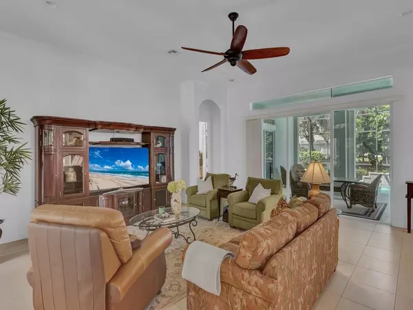 Vero Beach, FL 32963,1384 W Island Club SQ