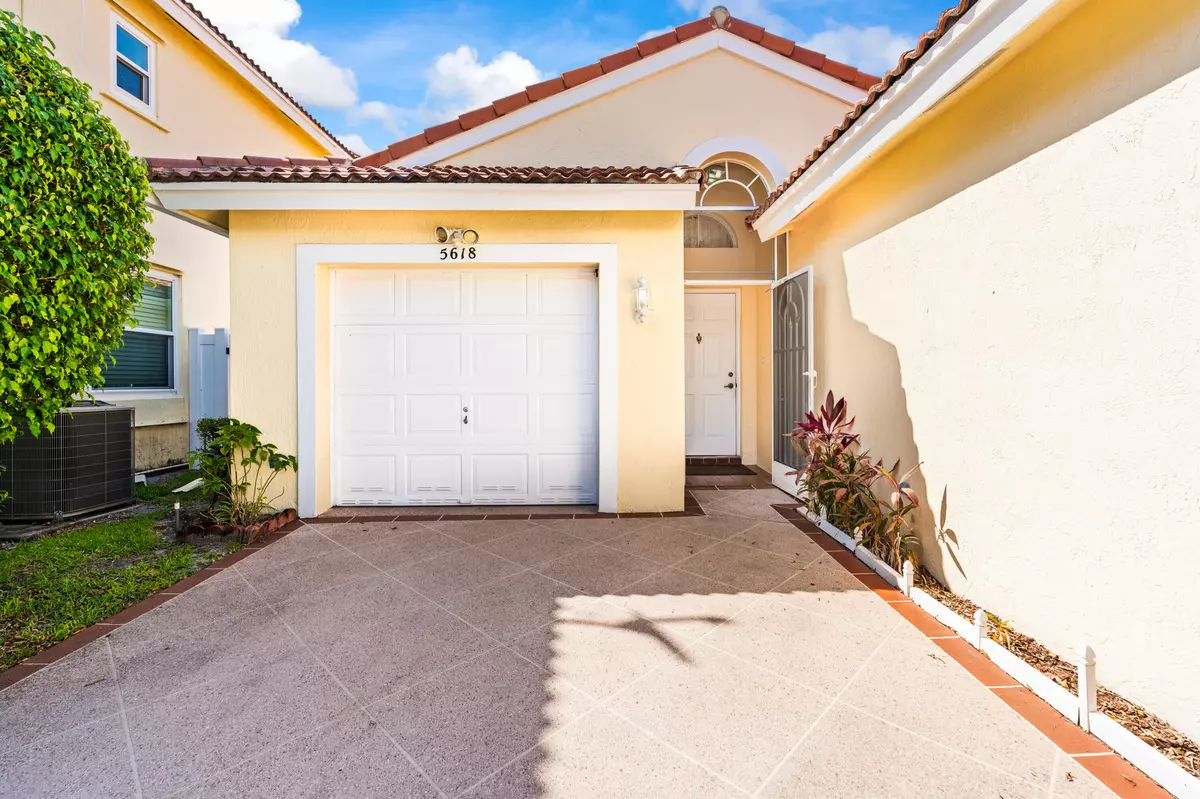 Greenacres, FL 33463,5618 Kingsmill Court