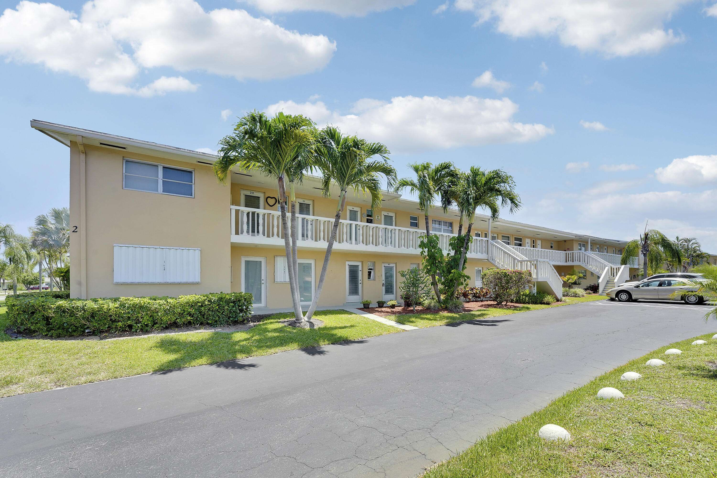 2151 NE 1st CT 102, Boynton Beach, FL 33435