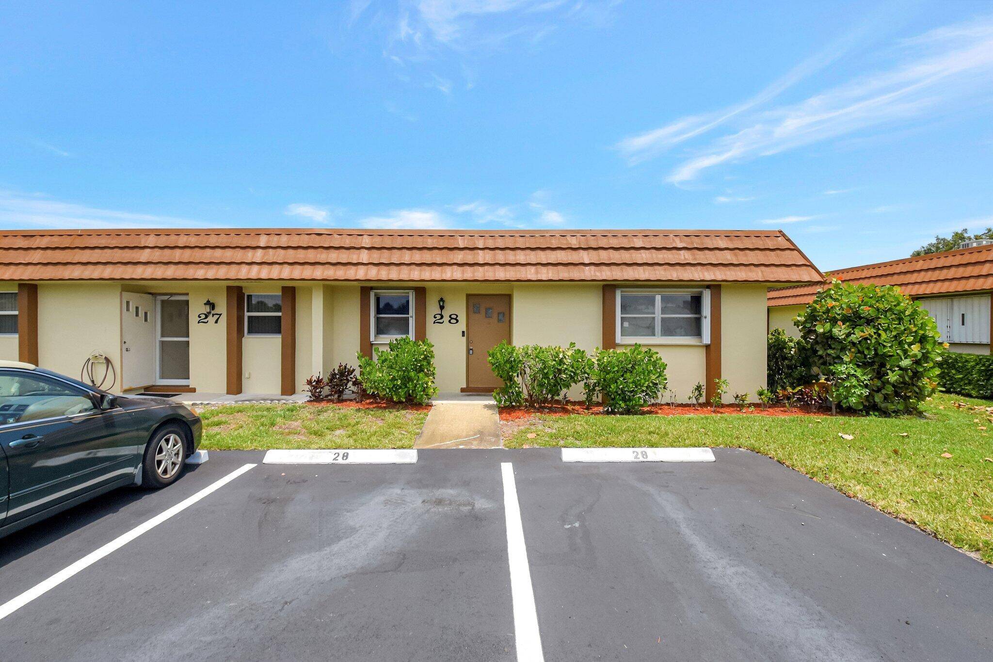 5730 E Fernley DR 28, West Palm Beach, FL 33415