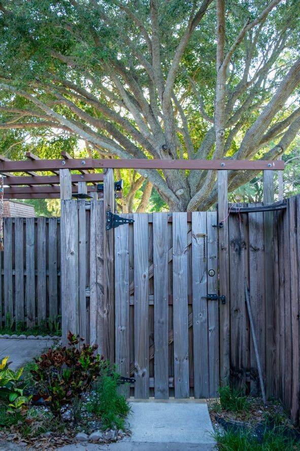 Greenacres, FL 33463,1701 17th LN