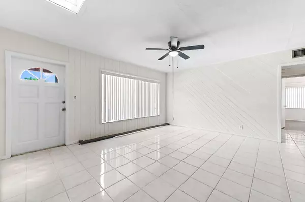 Fort Lauderdale, FL 33304,713 NE 17th TER