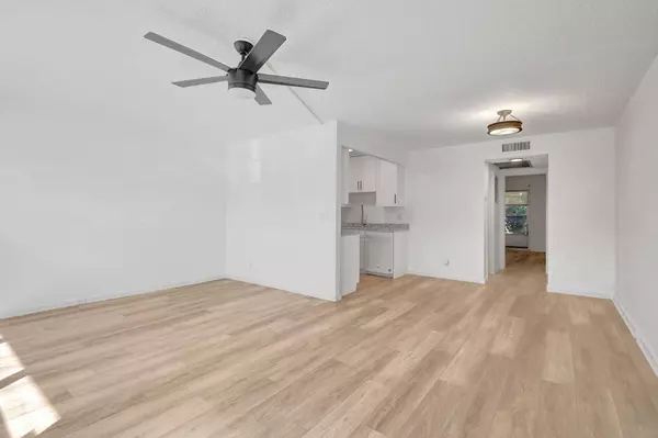 Deerfield Beach, FL 33442,1067 Newport Q DR