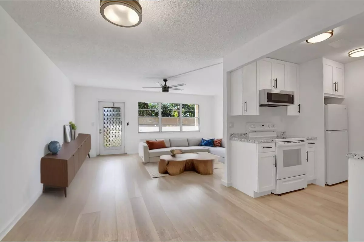 Deerfield Beach, FL 33442,1067 Newport Q DR