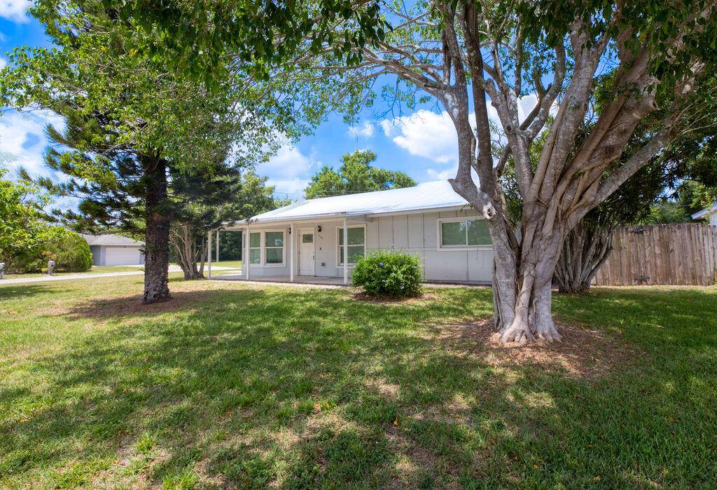 Vero Beach, FL 32962,2564 SW 2nd PL