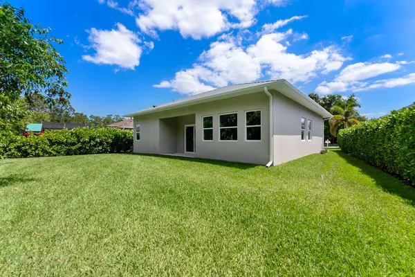 Port Saint Lucie, FL 34983,675 NE Moss Rose PL