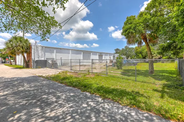 Fort Pierce, FL 34950,1921 Orange AVE