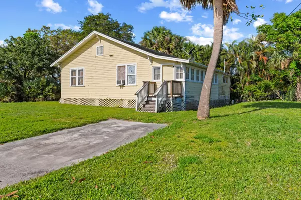 Stuart, FL 34994,1566 NW 9th AVE