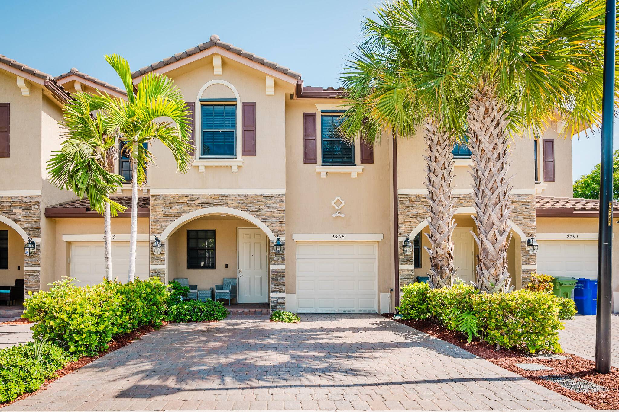 5405 NW 27th CT, Margate, FL 33063