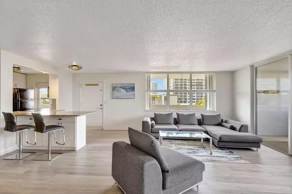 Singer Island, FL 33404,3640 N Ocean DR 427