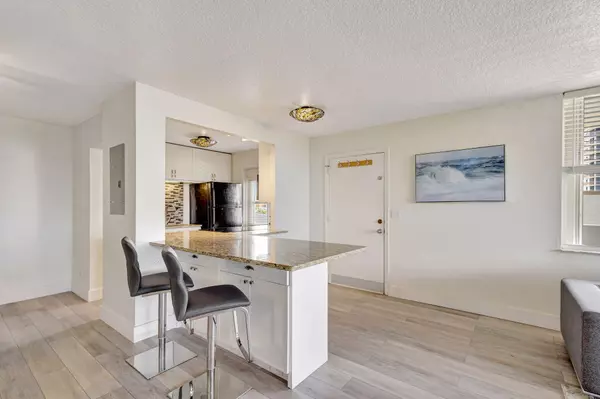 Singer Island, FL 33404,3640 N Ocean DR 427