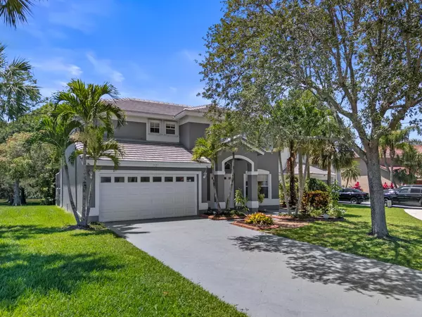 Wellington, FL 33414,1527 S Club DR