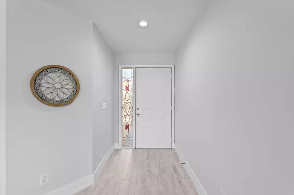 Boynton Beach, FL 33472,8316 Waterline DR 103