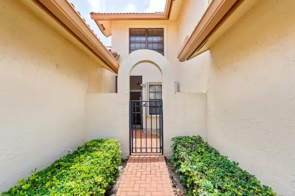 Boynton Beach, FL 33472,8316 Waterline DR 103