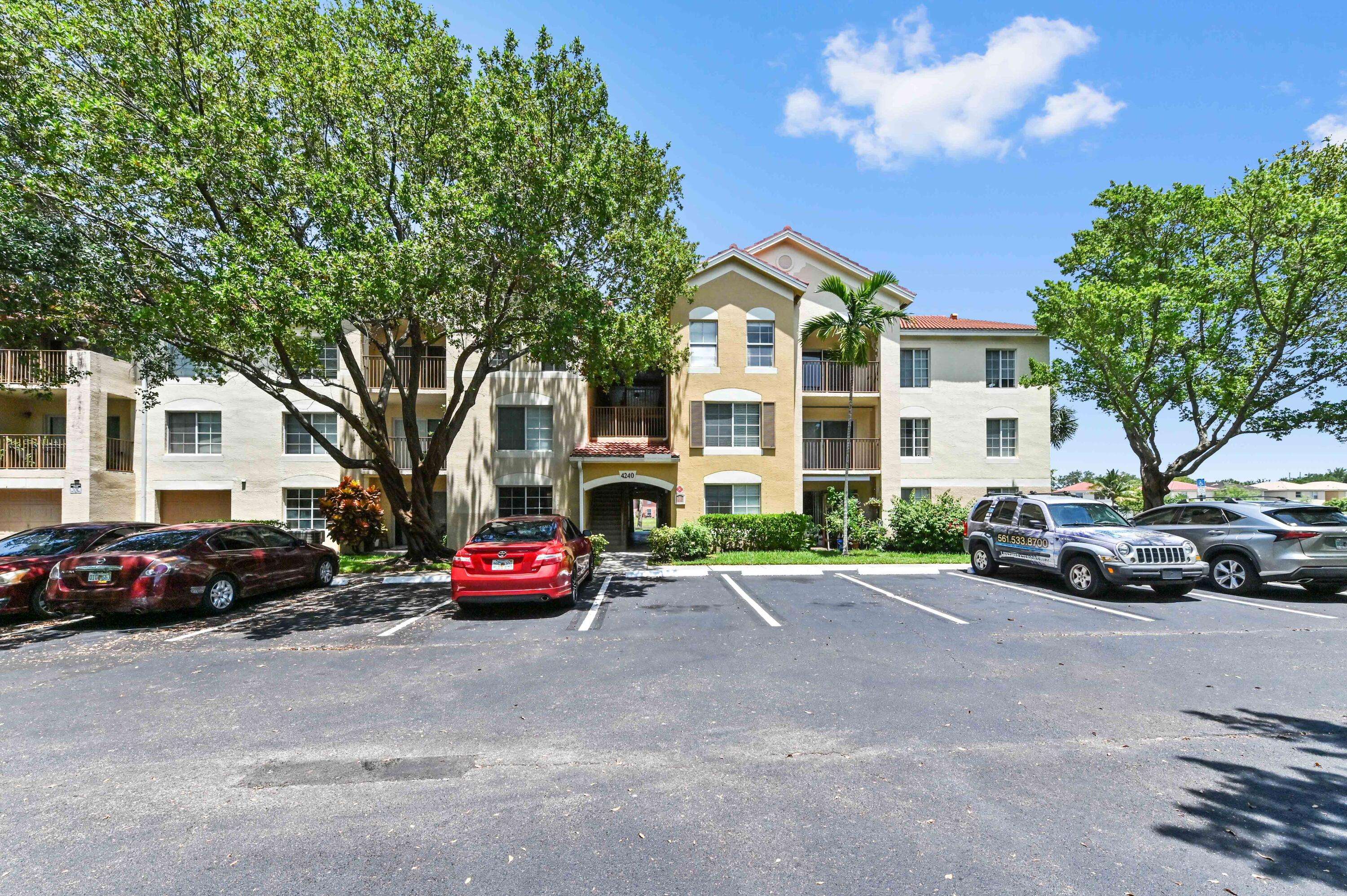 4240 San Marino BLVD 108, West Palm Beach, FL 33409