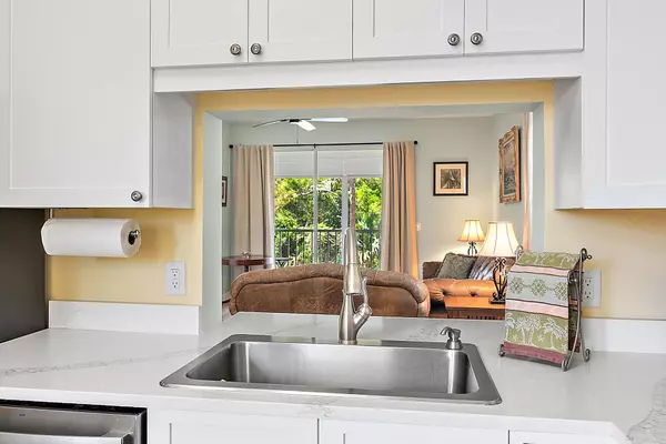 Tequesta, FL 33469,18081 SE Country Club DR 370