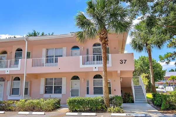 Tequesta, FL 33469,18081 SE Country Club DR 370