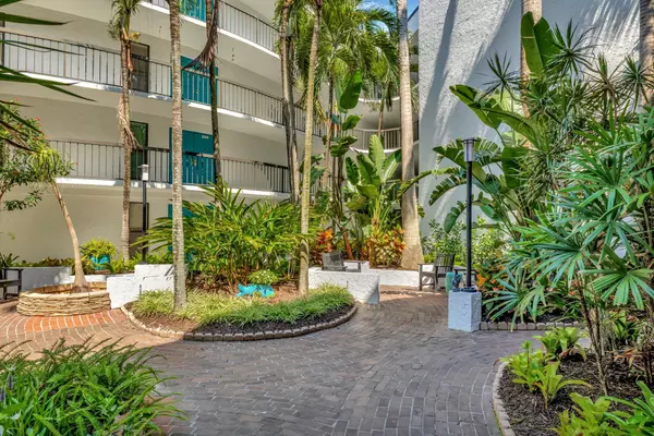 Stuart, FL 34996,1357 NE Ocean BLVD 114