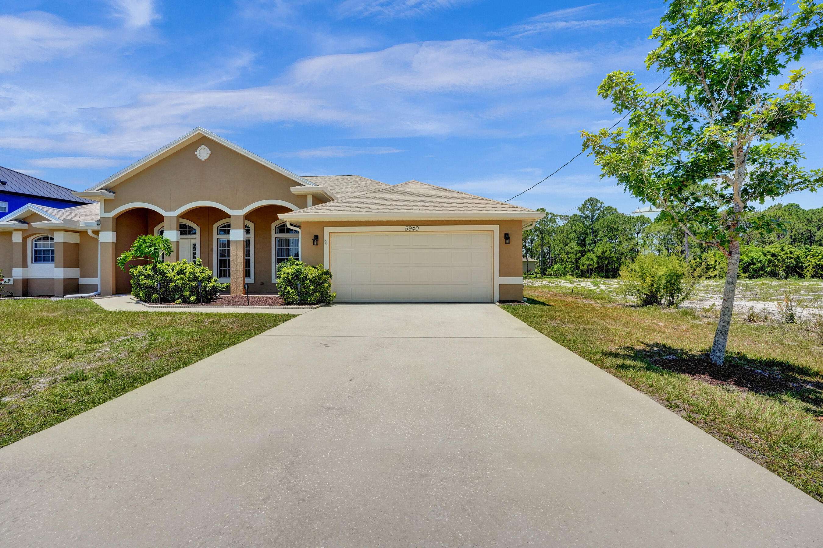 Port Saint Lucie, FL 34986,5940 NW Center ST