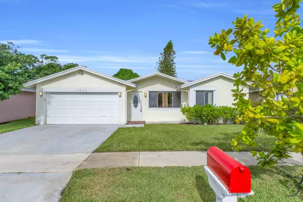 Davie, FL 33324,1541 SW 102nd TER