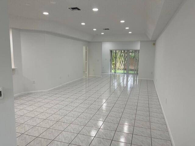 Boynton Beach, FL 33437,9880 Summerbrook TER B