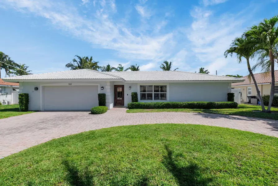 769 Berkeley ST, Boca Raton, FL 33487