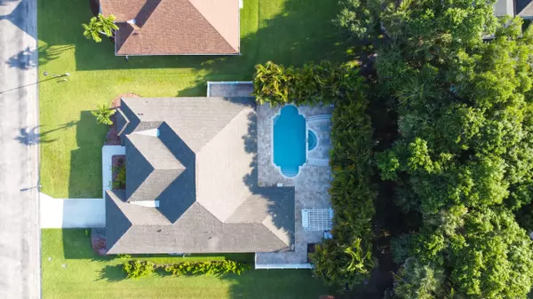 832 SW Alexandra AVE, Vero Beach, FL 32968