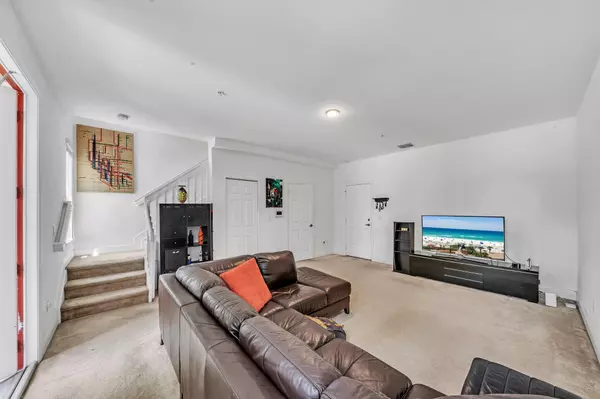 Miramar, FL 33025,11876 SW 25th CT 206