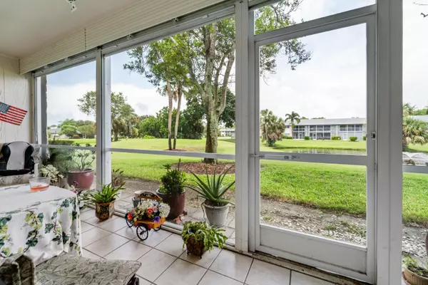18081 SE Country CLB 132, Tequesta, FL 33469