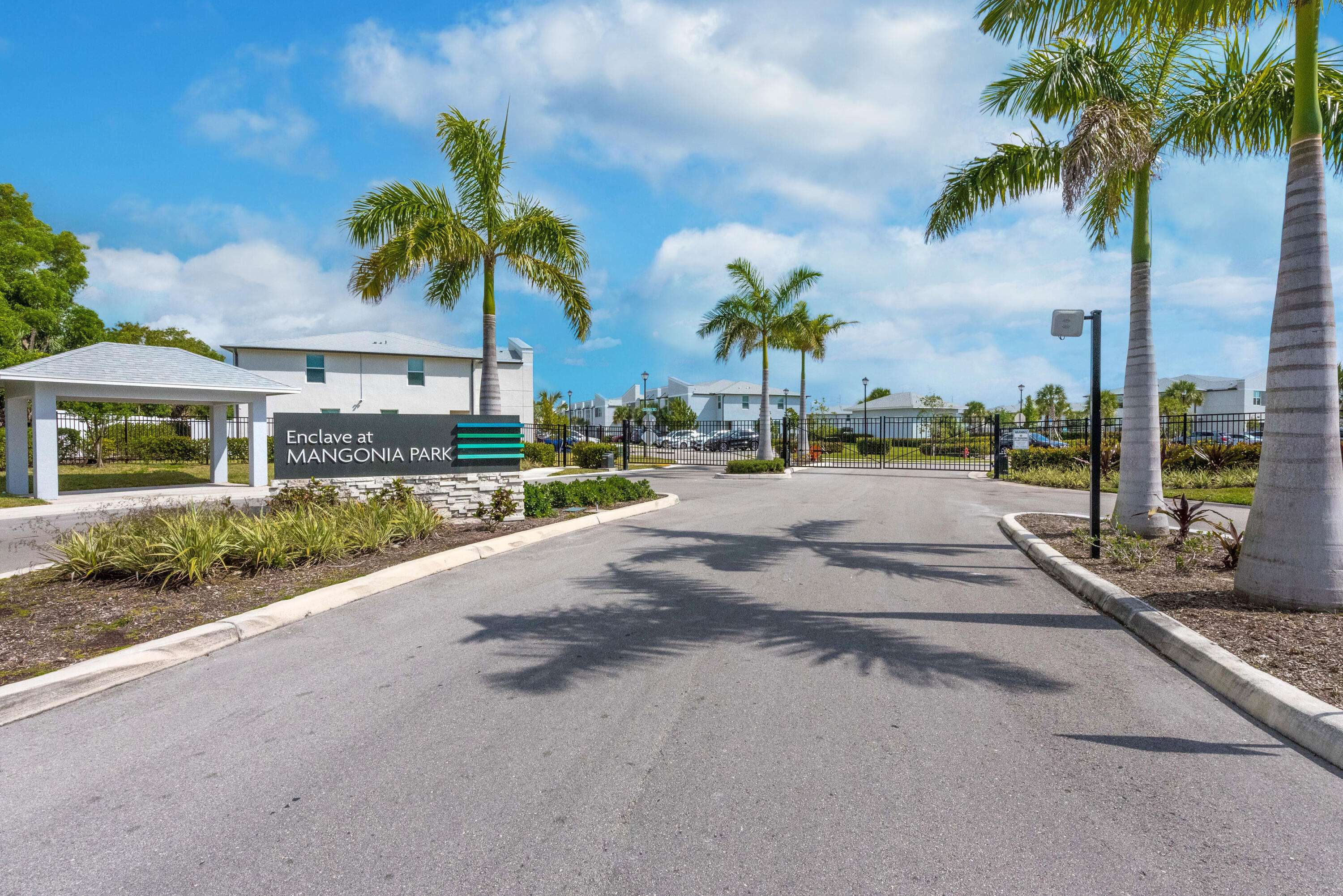 1645 Lindley ST, Mangonia Park, FL 33407