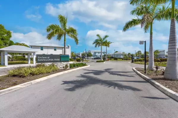 1645 Lindley ST, Mangonia Park, FL 33407