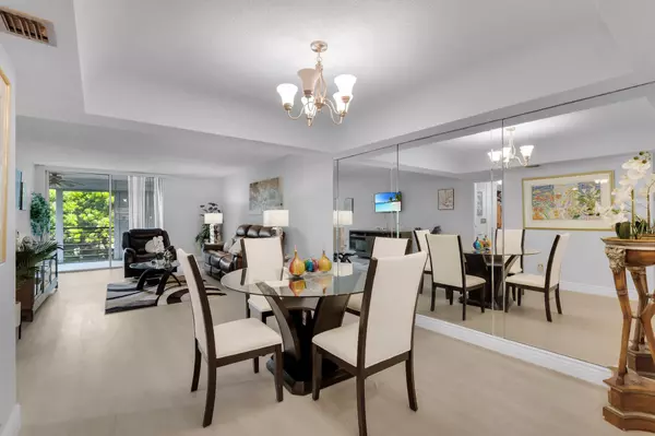 Boca Raton, FL 33428,23247 Barwood LN 305