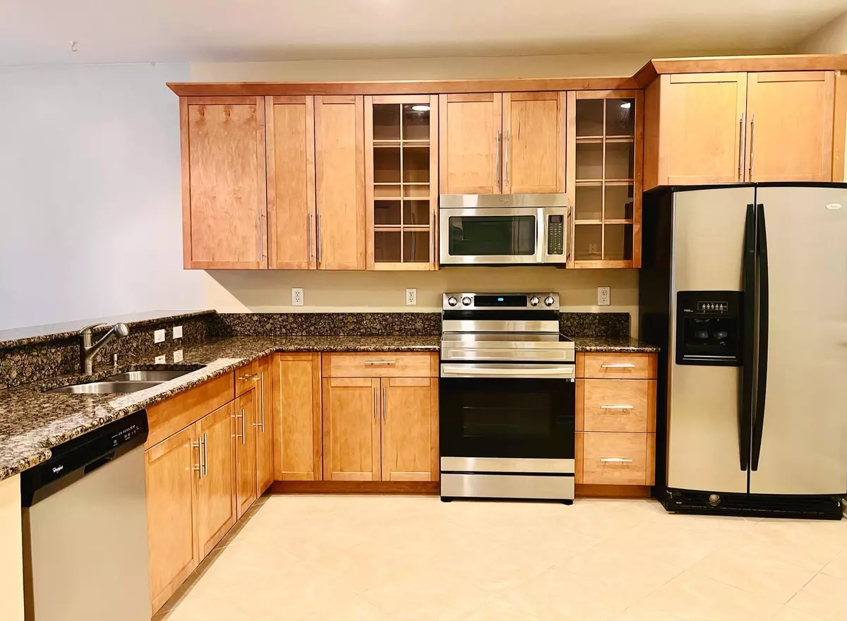 Delray Beach, FL 33444,325 NE 2nd AVE 202
