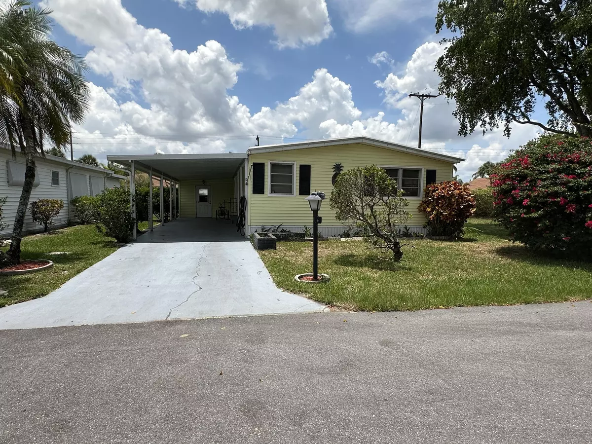 Boca Raton, FL 33433,8422 South ST