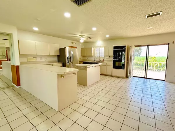 Moore Haven, FL 33471,2657 River RD