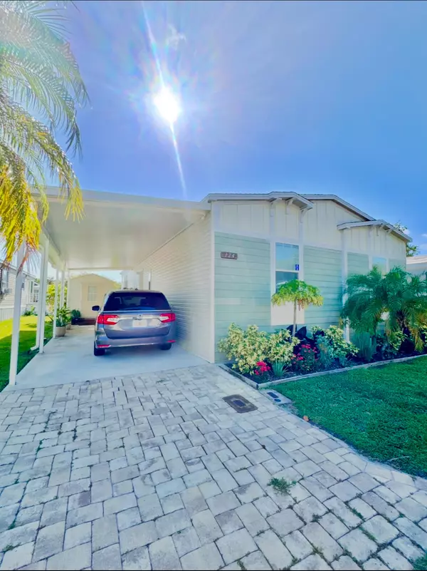 124 Plantation BLVD, Greenacres, FL 33467