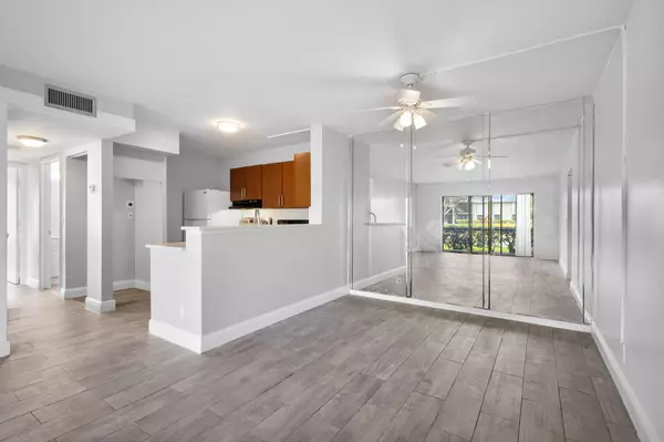West Palm Beach, FL 33409,1011 Green Pine BLVD G1