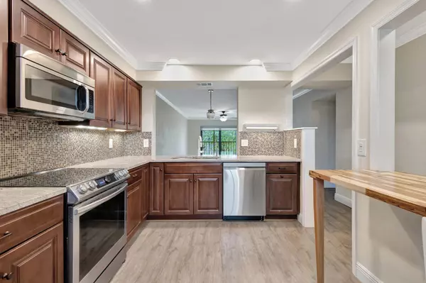 Delray Beach, FL 33483,3118 Florida BLVD 204-B