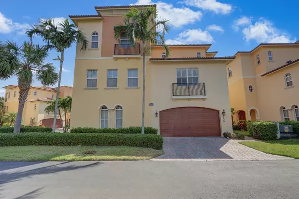 153 Ocean Bay DR, Jensen Beach, FL 34957