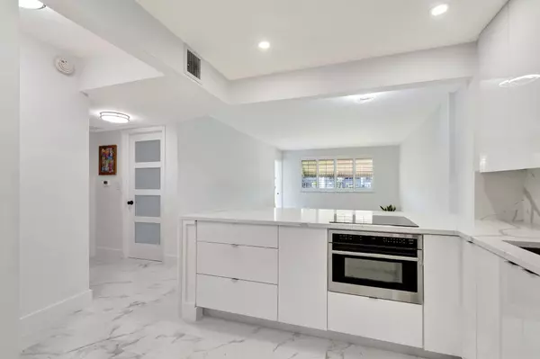 Lake Worth, FL 33461,2616 N N Garden 107 DR 107