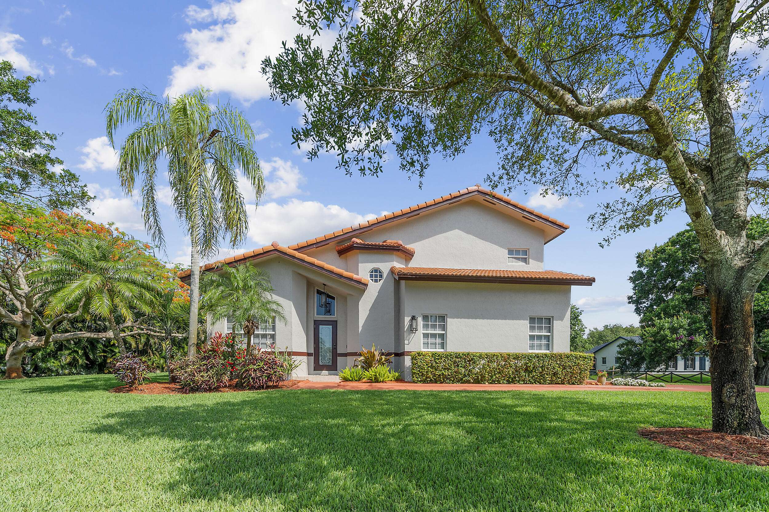 Pembroke Pines, FL 33332,20525 SW 53rd MNR