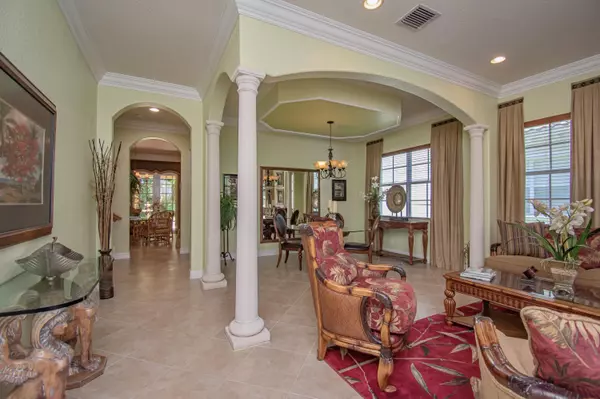 Wellington, FL 33414,10689 Willow Oak CT