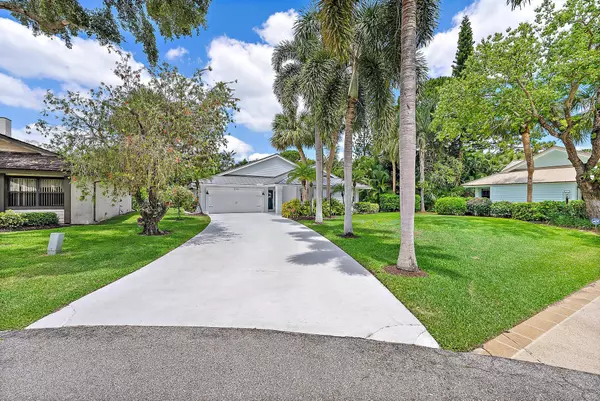 5749 Turnwood CT, Jupiter, FL 33458