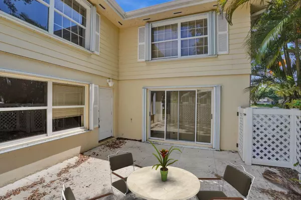 8155 Chelsea CT 55a, Lake Clarke Shores, FL 33406