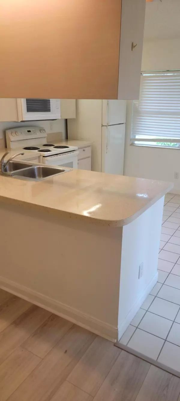 Lake Clarke Shores, FL 33406,8155 Chelsea CT 55a