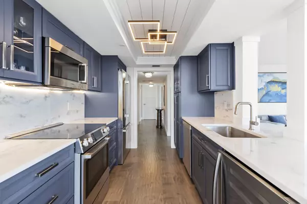 Boca Raton, FL 33487,899 Jeffery ST 414