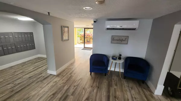 Delray Beach, FL 33444,2255 Lindell BLVD 4104