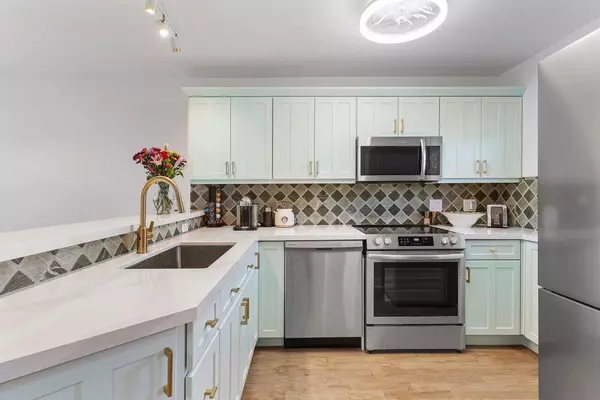 Boca Raton, FL 33431,750 NE Spanish River BLVD 3020